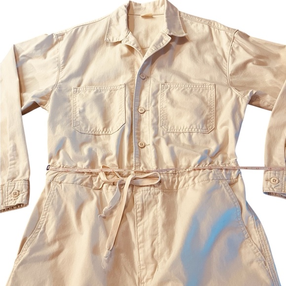 Levi's Cream Colored Long Sleeve Utility Cargo Jumpsuit Size Medium - Picture 8 of 15